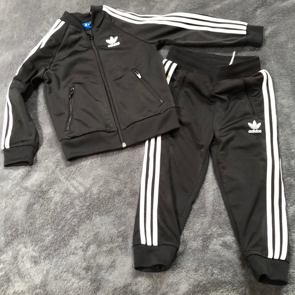 Adidas Tracksuit 824 Mos 2t 